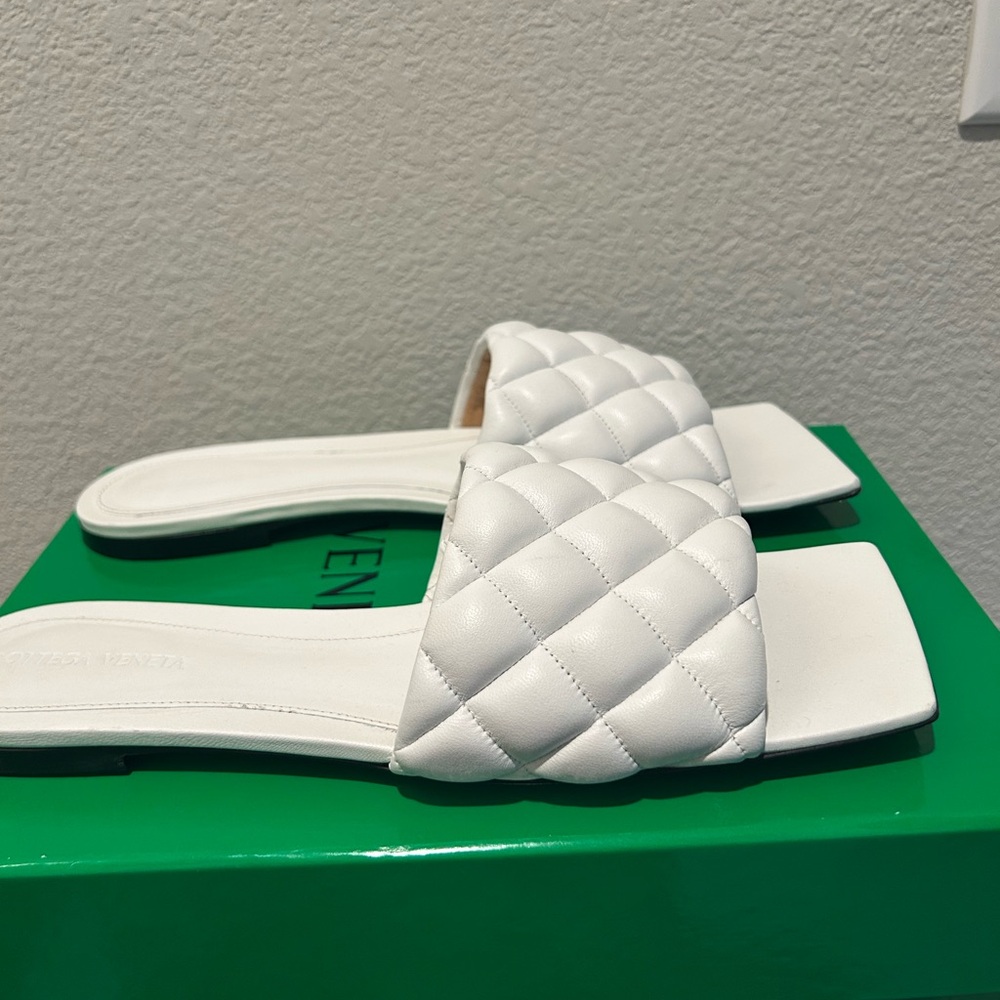 Bottega Veneta White Quilted Slide Sandals - Women- Size 42/ 11 US